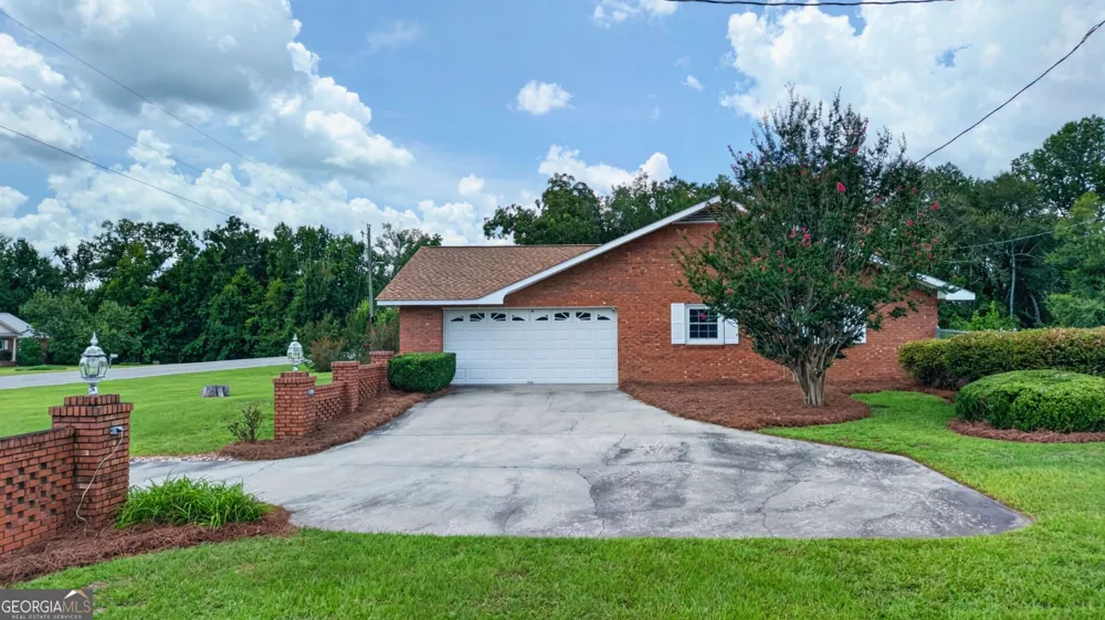 5281 Us Highway 221 Soperton, GA 30457