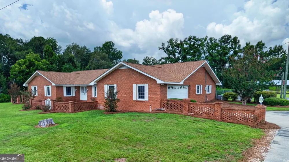 5281 Us Highway 221 Soperton, GA 30457