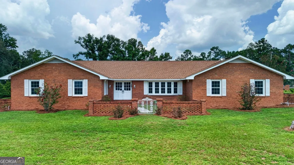 5281 Us Highway 221 Soperton, GA 30457