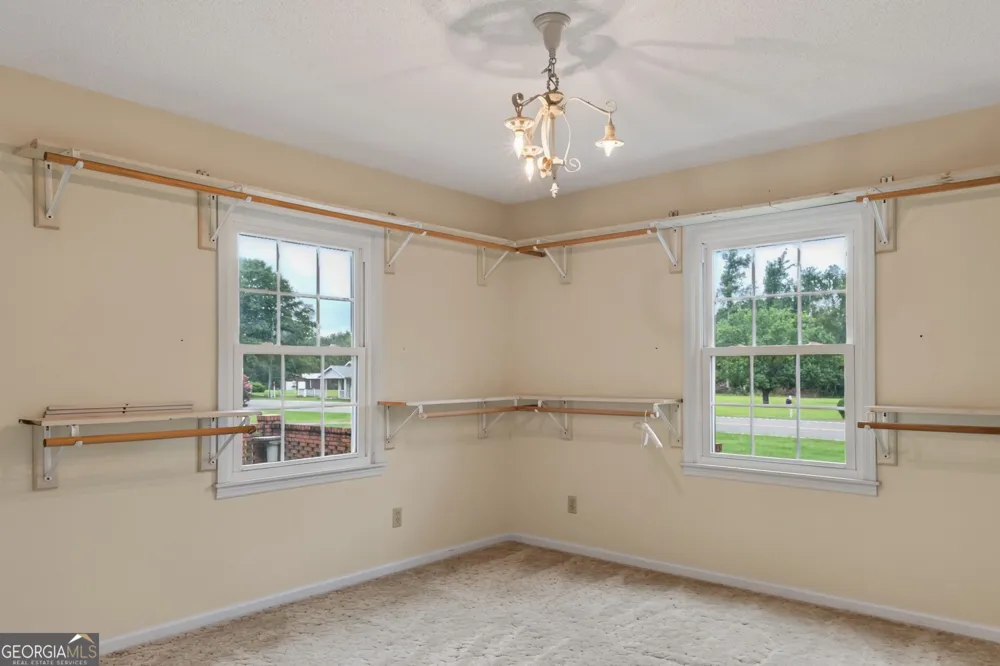 5281 Us Highway 221 Soperton, GA 30457