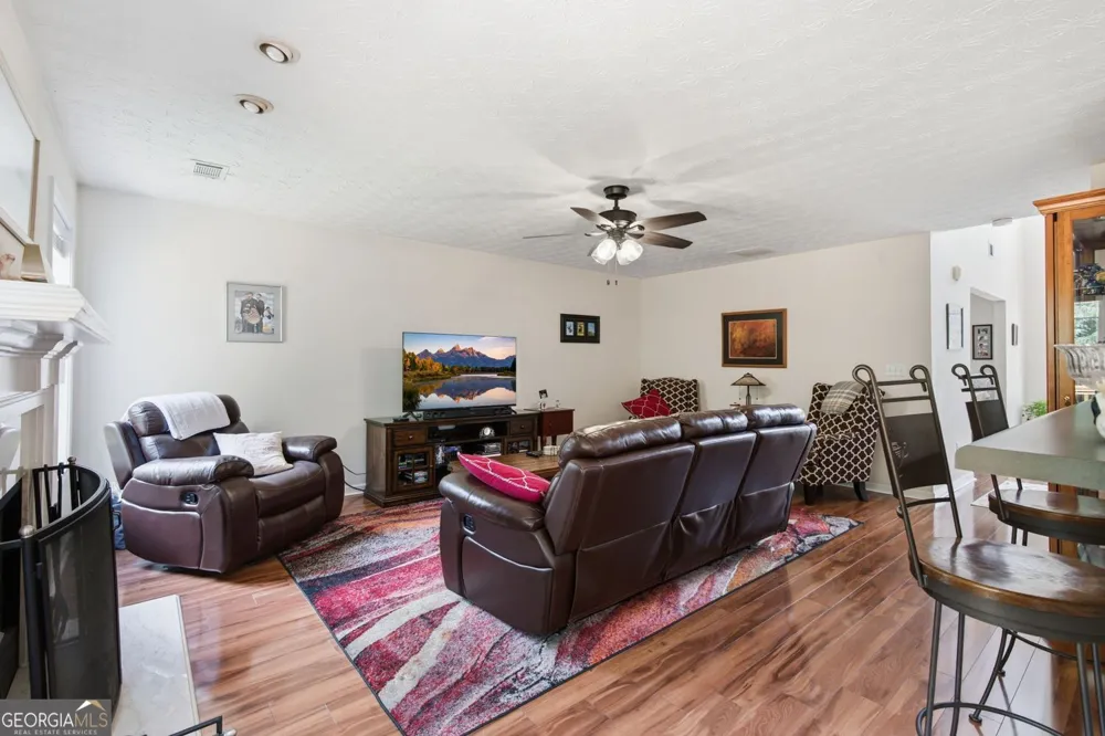 658 Bartow DR Dacula, GA 30019