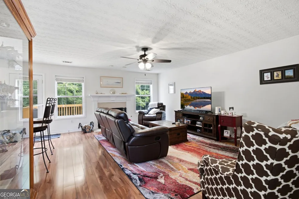 658 Bartow DR Dacula, GA 30019