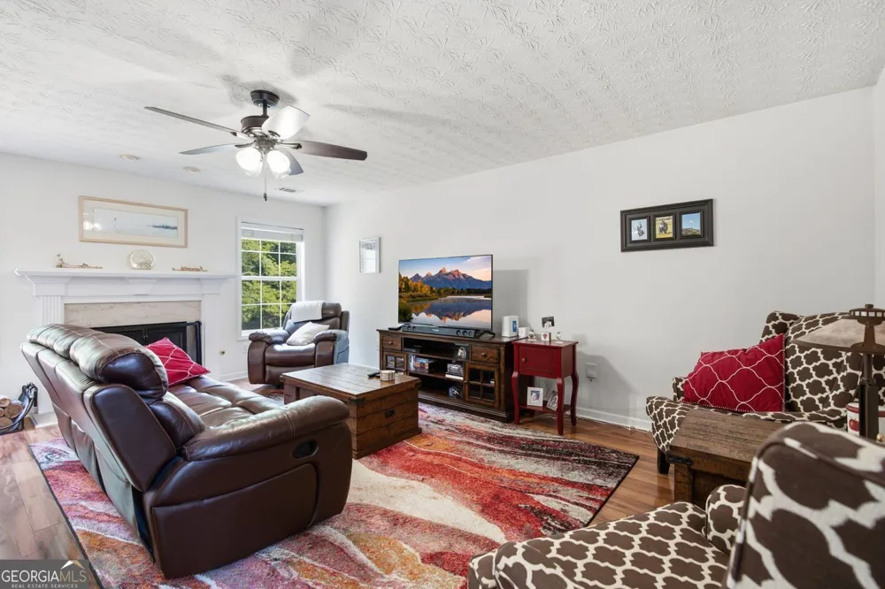 658 Bartow DR Dacula, GA 30019
