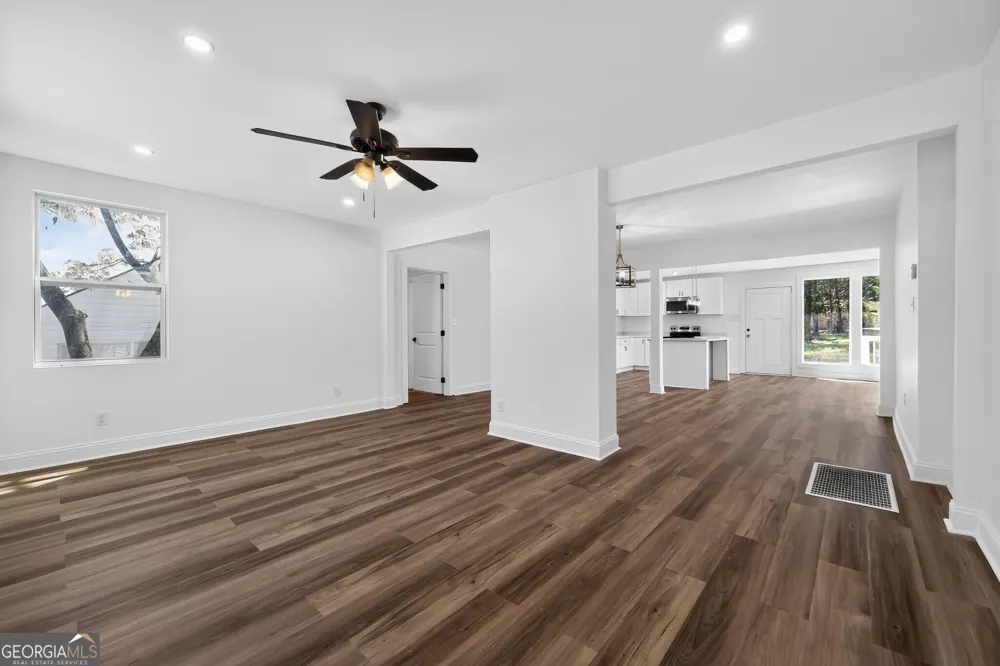 562 Marjorie PL Macon, GA 31204