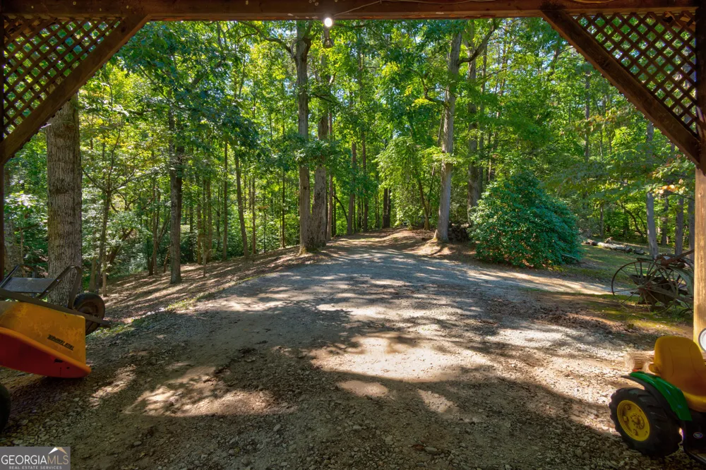 434 Mill Creek DR Dawsonville, GA 30534