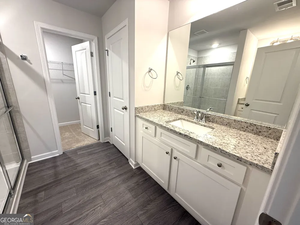 401 Lanier CIR Woodstock, GA 30189