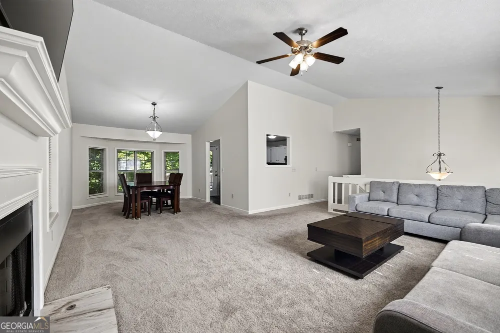 6213 Stoney CV Austell, GA 30168
