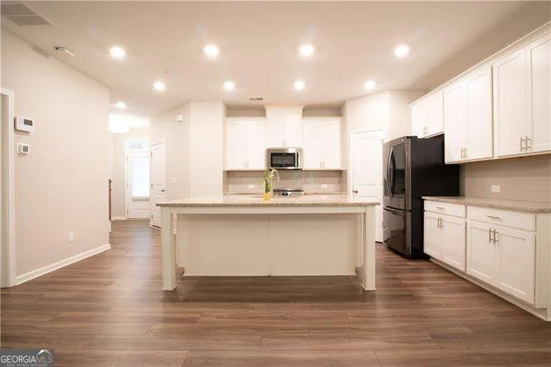 525 Duval DR Alpharetta, GA 30009