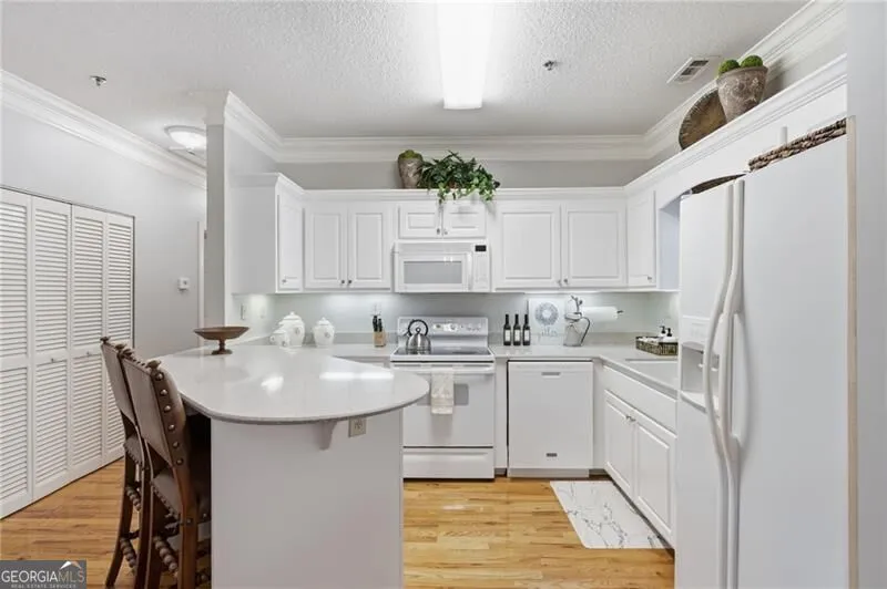 92 Gleneagle CT Clayton, GA 30525