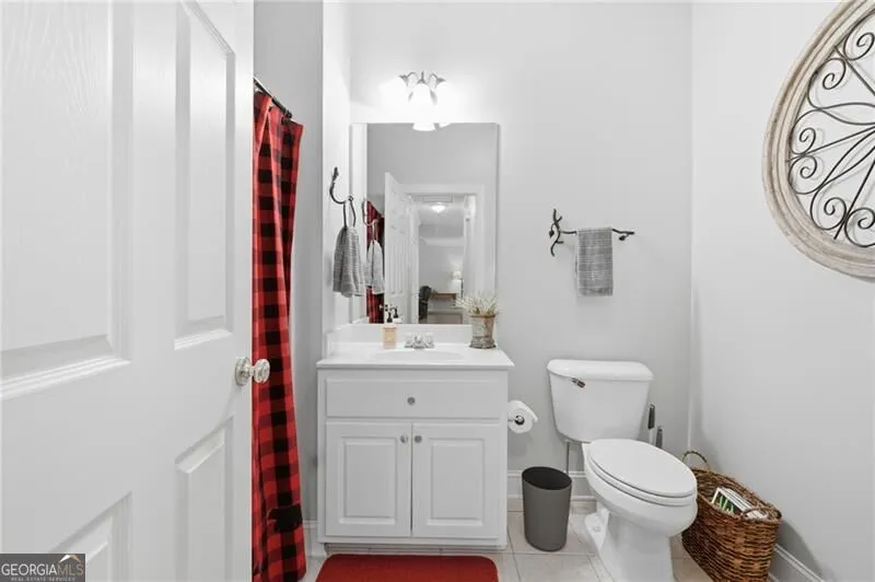 92 Gleneagle CT Clayton, GA 30525