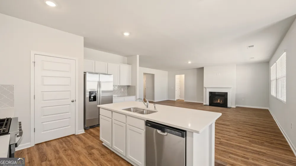 286 Defilippe RD Statham, GA 30666