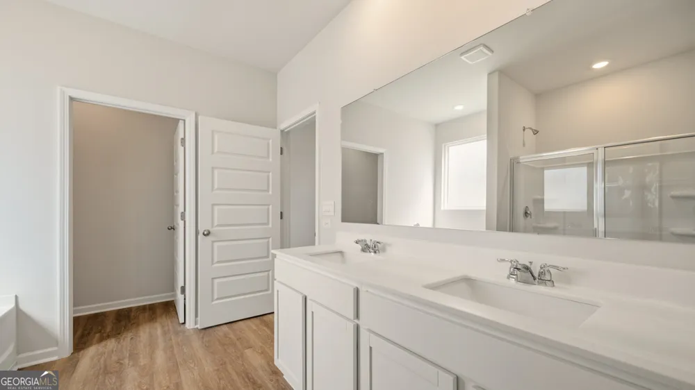 286 Defilippe RD Statham, GA 30666