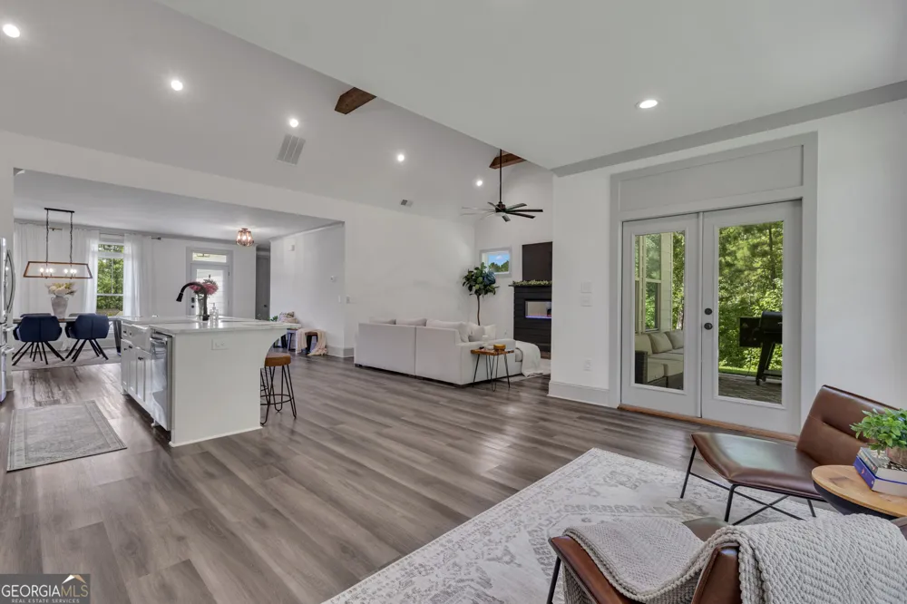 215 Greyfairs AVE Senoia, GA 30276