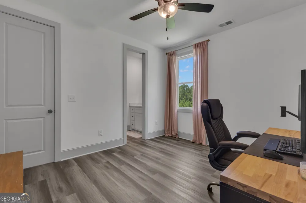 215 Greyfairs AVE Senoia, GA 30276