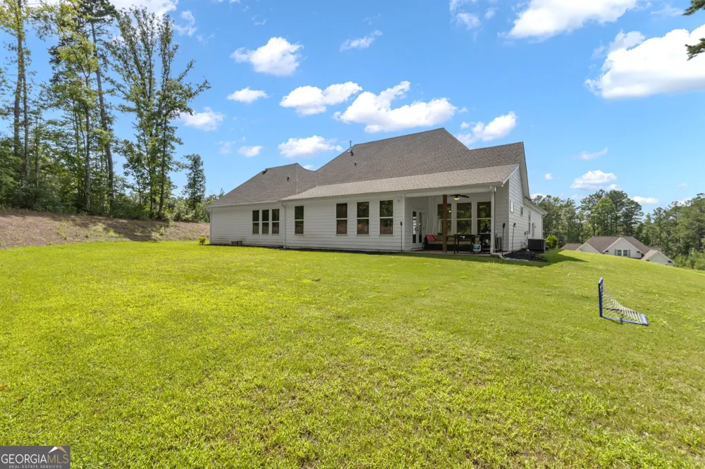215 Greyfairs AVE Senoia, GA 30276