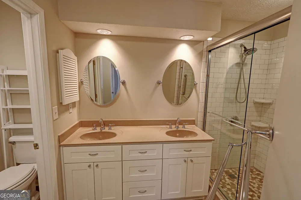 6412 Deerings LN Peachtree Corners, GA 30092