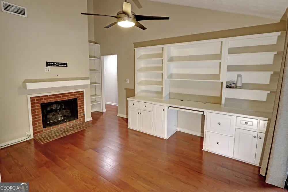 6412 Deerings LN Peachtree Corners, GA 30092