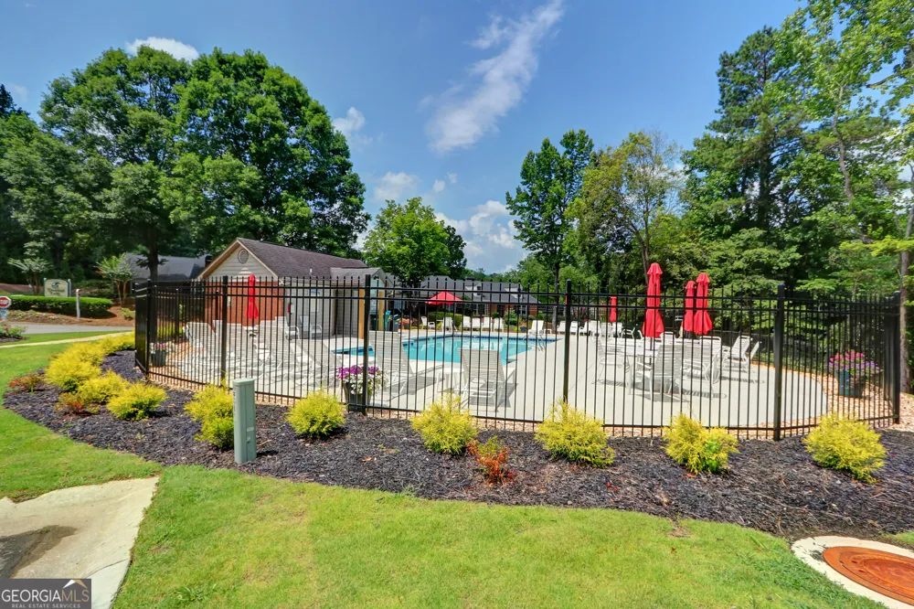 6412 Deerings LN Peachtree Corners, GA 30092