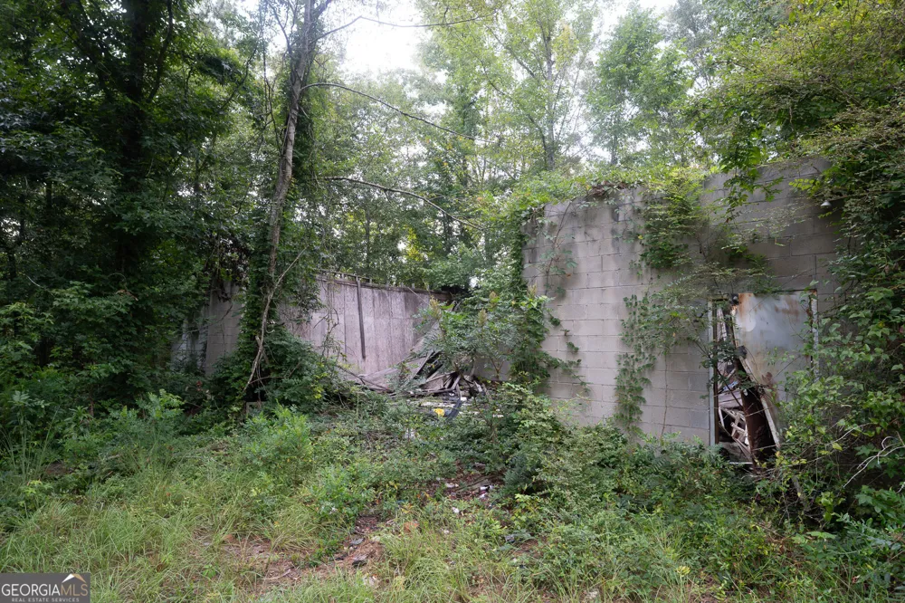 3825 Masseyville RD Macon, GA 31217