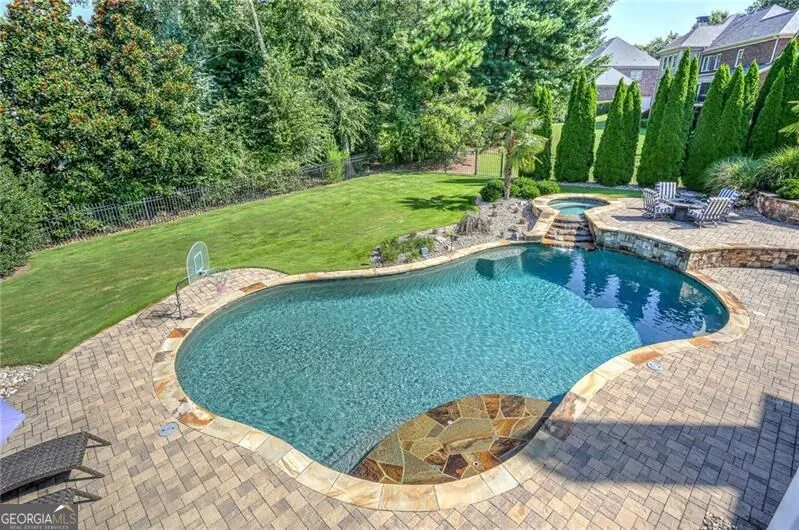 1043 Meadow Club CT Suwanee, GA 30024