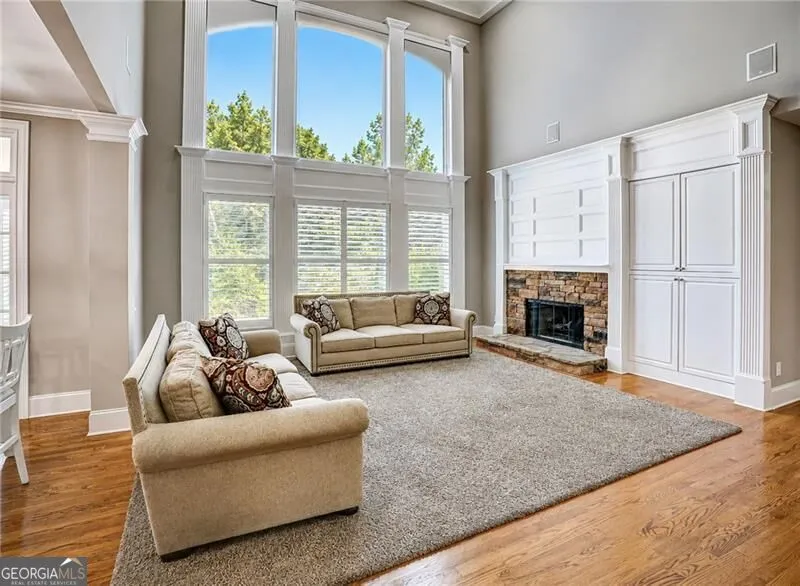 1043 Meadow Club CT Suwanee, GA 30024