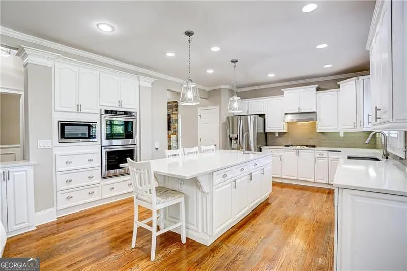 1043 Meadow Club CT Suwanee, GA 30024