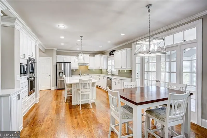 1043 Meadow Club CT Suwanee, GA 30024
