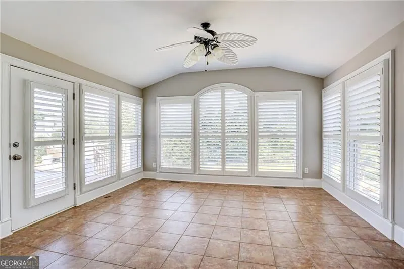 1043 Meadow Club CT Suwanee, GA 30024