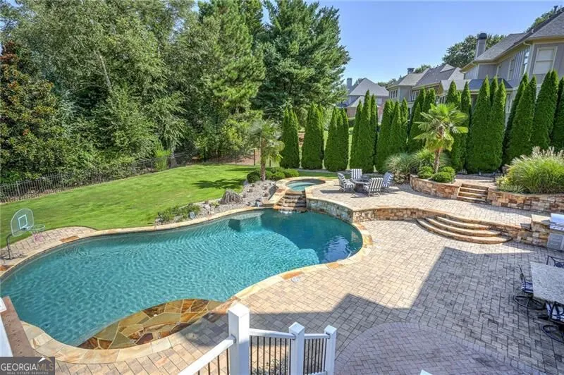 1043 Meadow Club CT Suwanee, GA 30024
