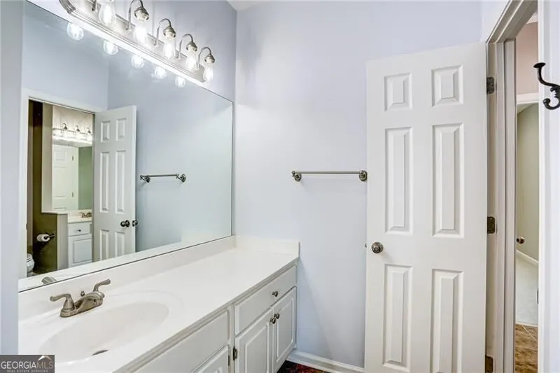 1043 Meadow Club CT Suwanee, GA 30024