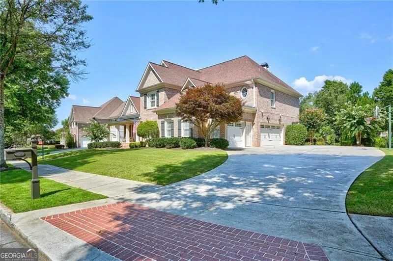 1043 Meadow Club CT Suwanee, GA 30024