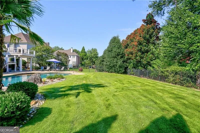1043 Meadow Club CT Suwanee, GA 30024