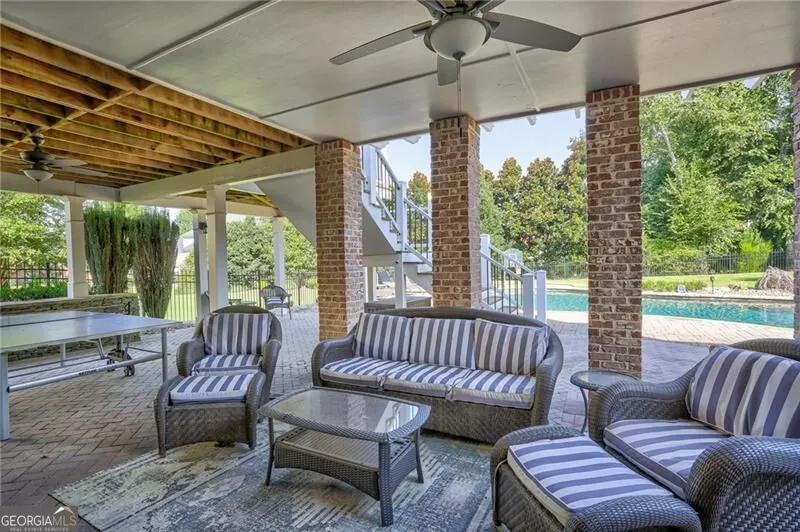 1043 Meadow Club CT Suwanee, GA 30024