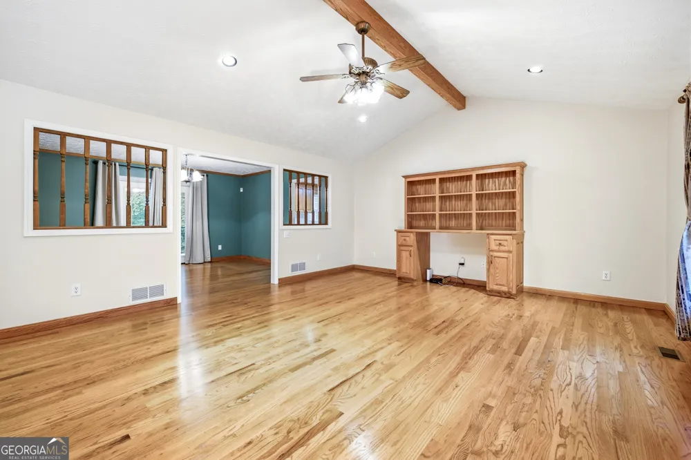 2600 Level Grove RD Cornelia, GA 30531