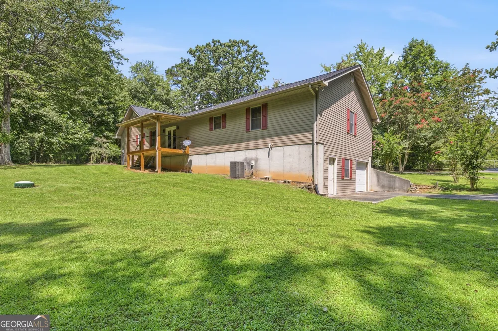 2600 Level Grove RD Cornelia, GA 30531