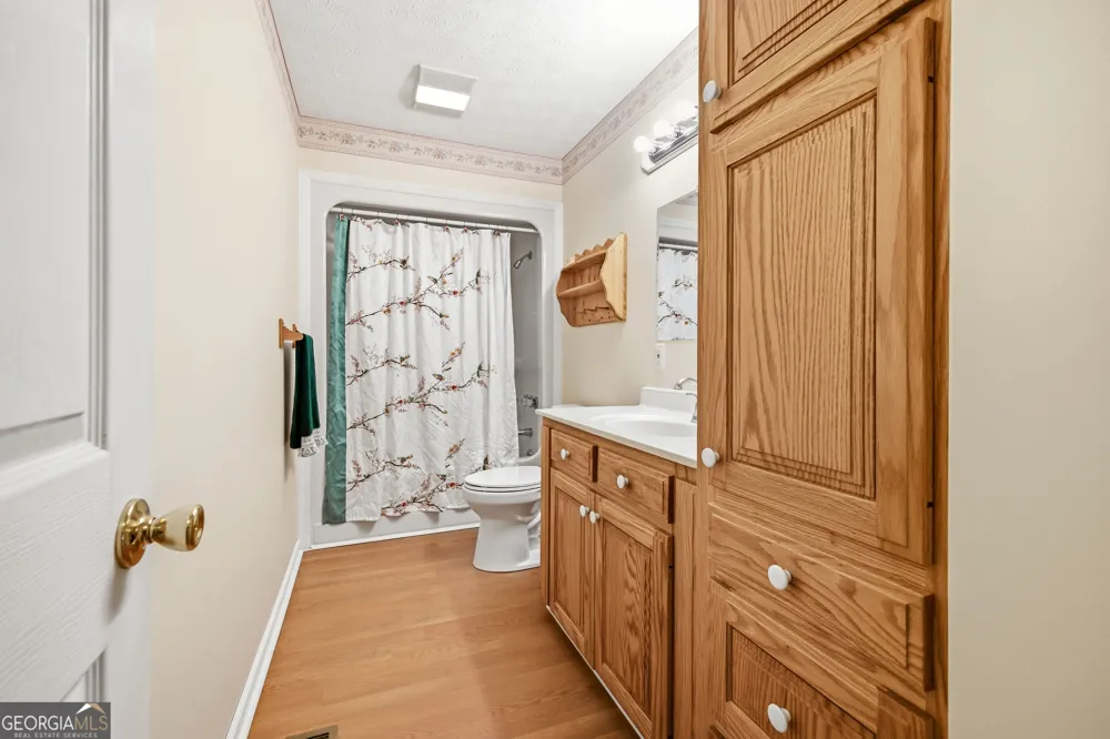 2600 Level Grove RD Cornelia, GA 30531