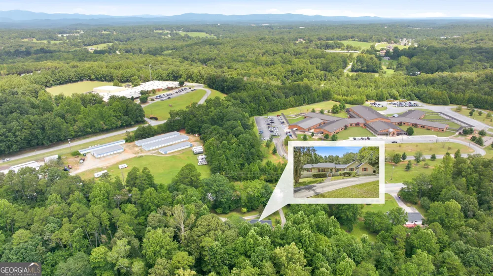2600 Level Grove RD Cornelia, GA 30531