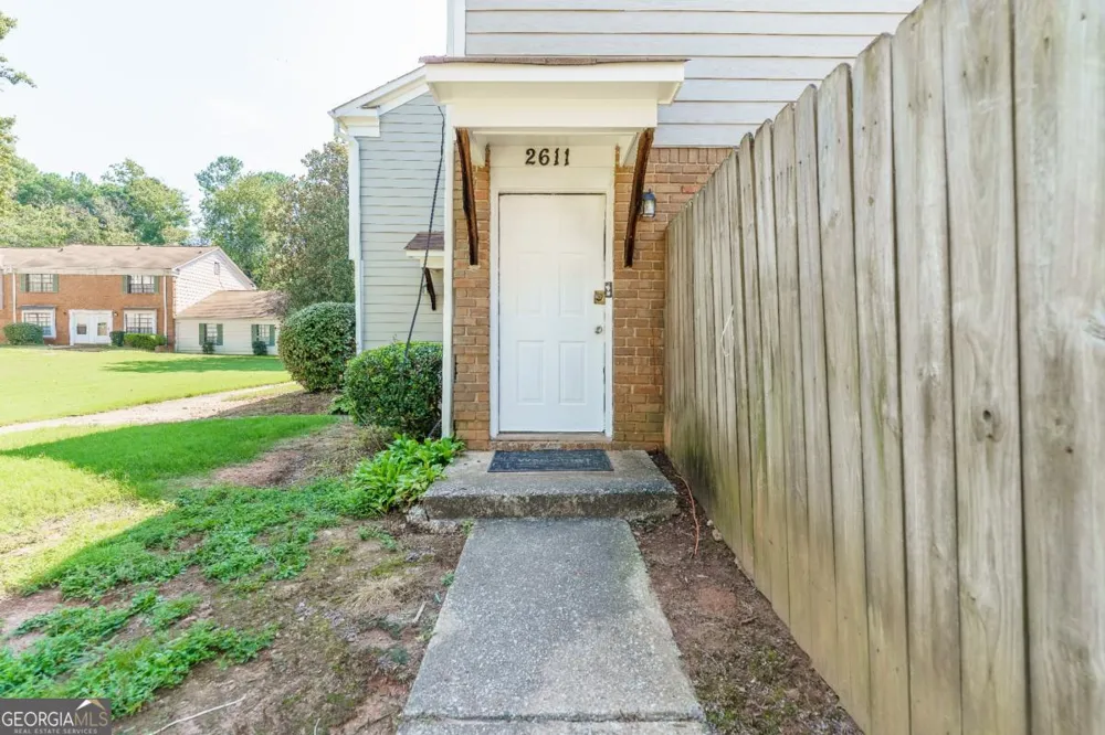 2611 Stratford LN Morrow, GA 30260