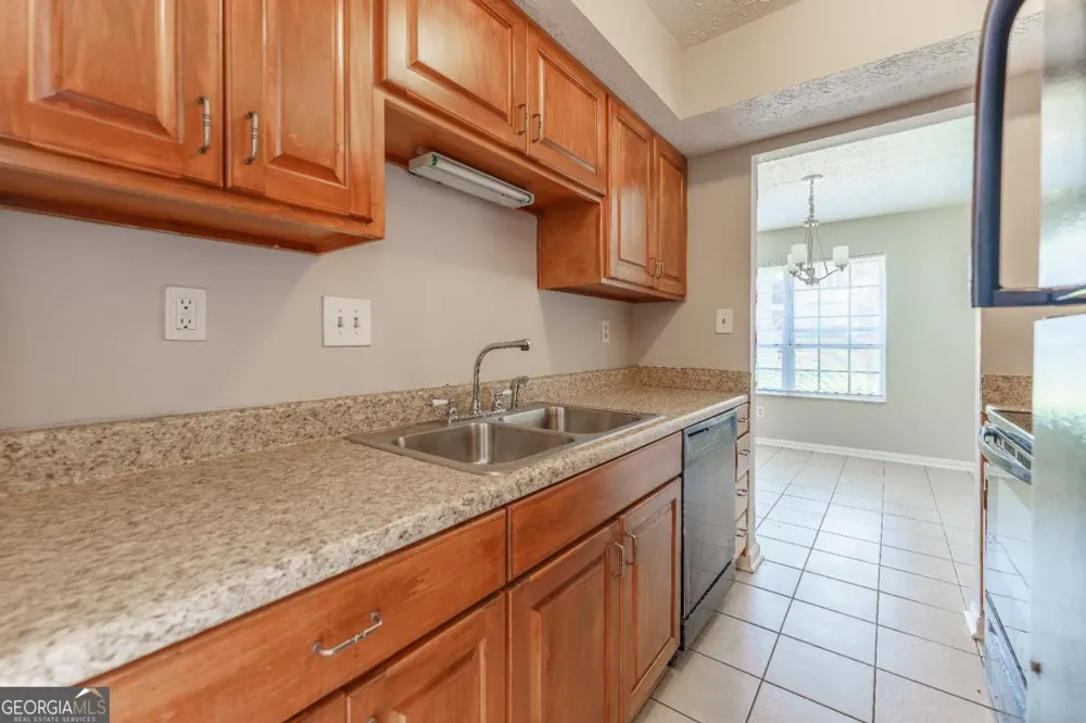 2611 Stratford LN Morrow, GA 30260