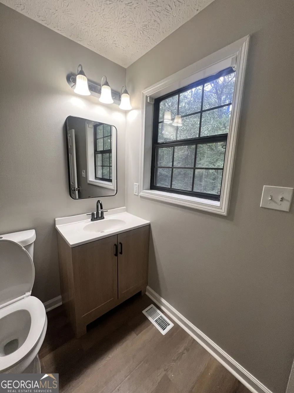 260 New Hope DR McDonough, GA 30252