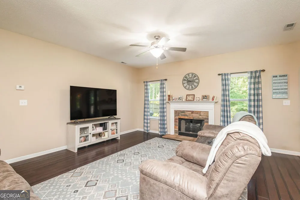 178 Brandish DR Newnan, GA 30263