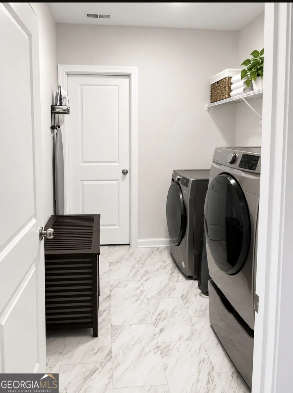 3259 Over Hill CT Buford, GA 30519