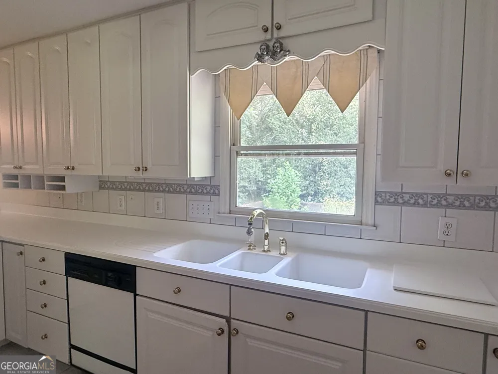 139 Melrose LN Summerville, GA 30747