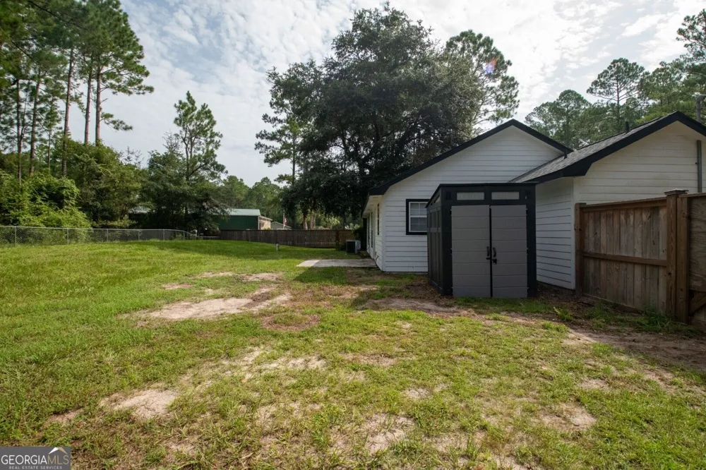 300 Village DR Woodbine, GA 31569