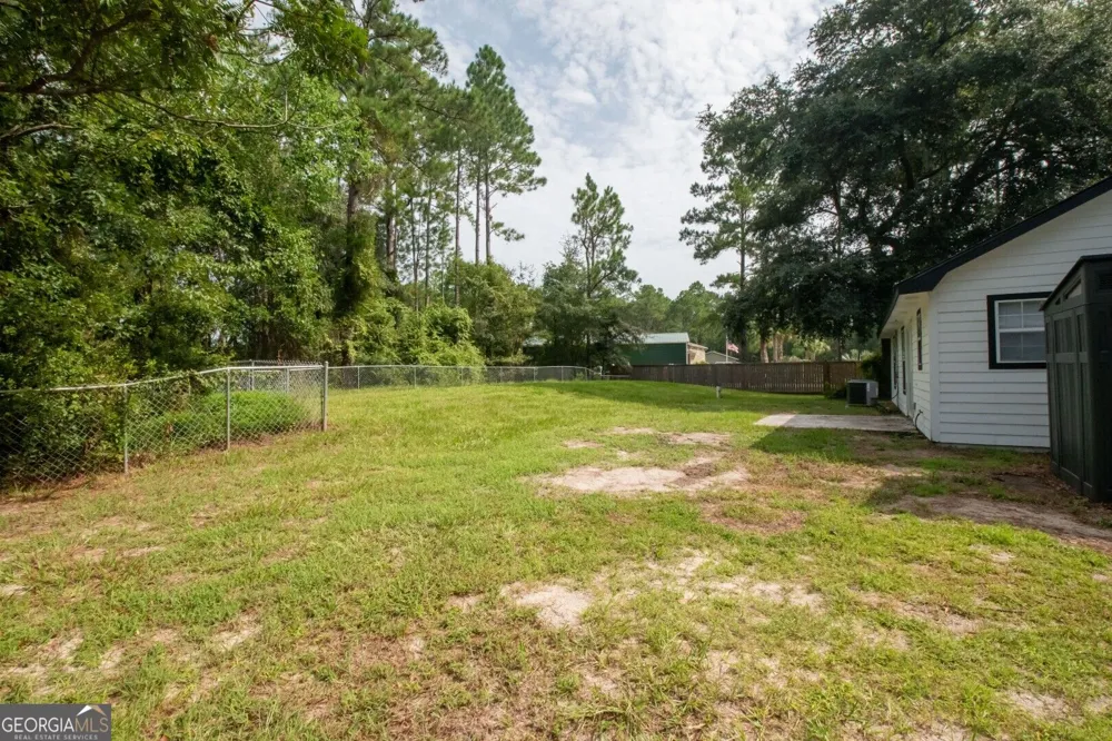 300 Village DR Woodbine, GA 31569