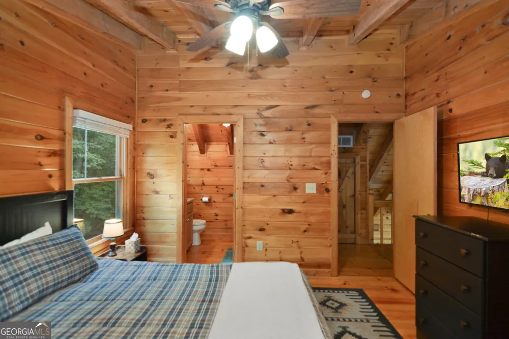 145 Lake Ridge DR Blue Ridge, GA 30513