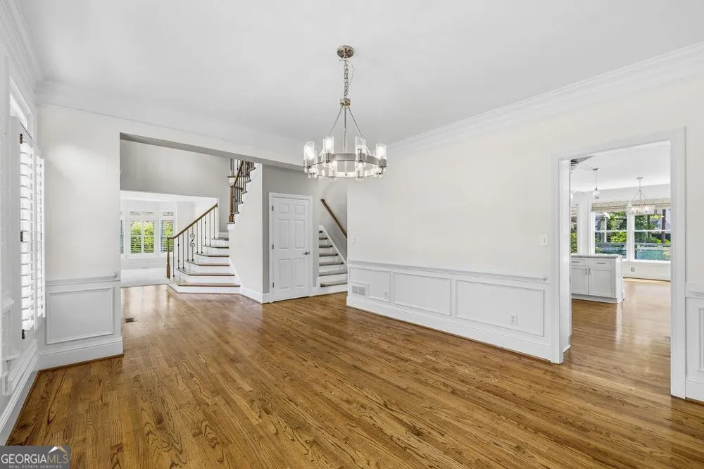 5343 Lake View CLB Dunwoody, GA 30338