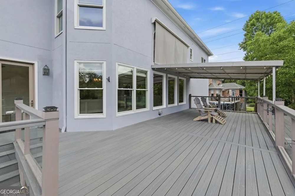 5343 Lake View CLB Dunwoody, GA 30338
