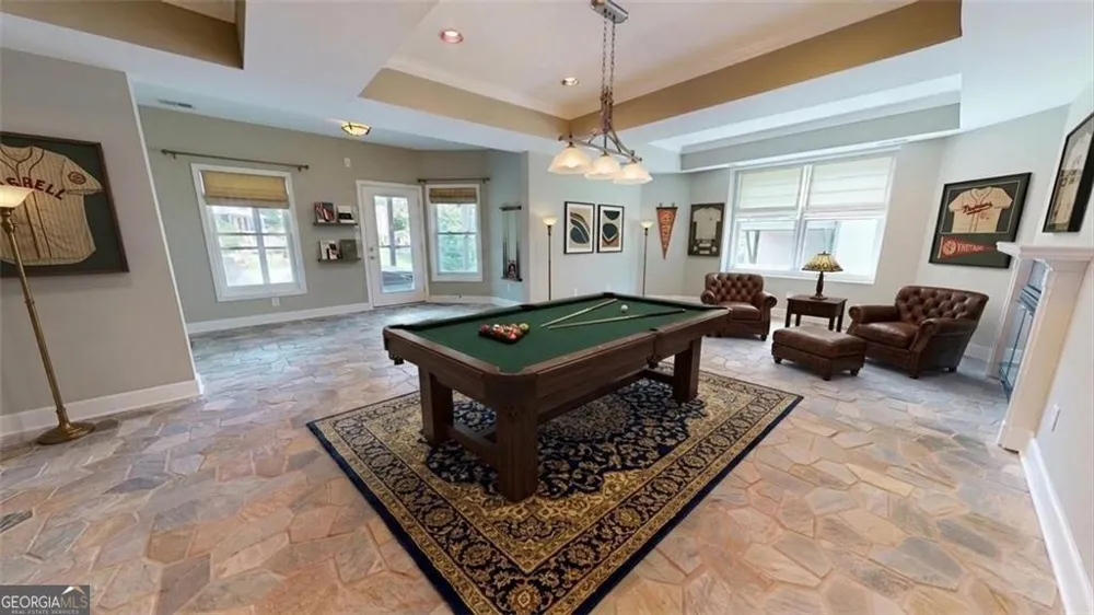 5343 Lake View CLB Dunwoody, GA 30338