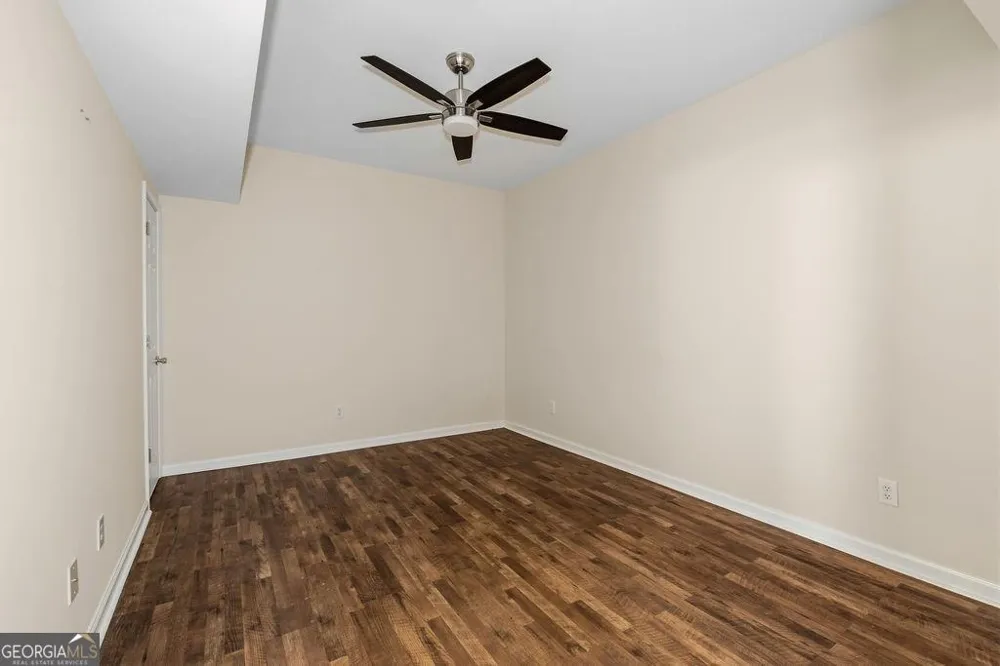 5343 Lake View CLB Dunwoody, GA 30338